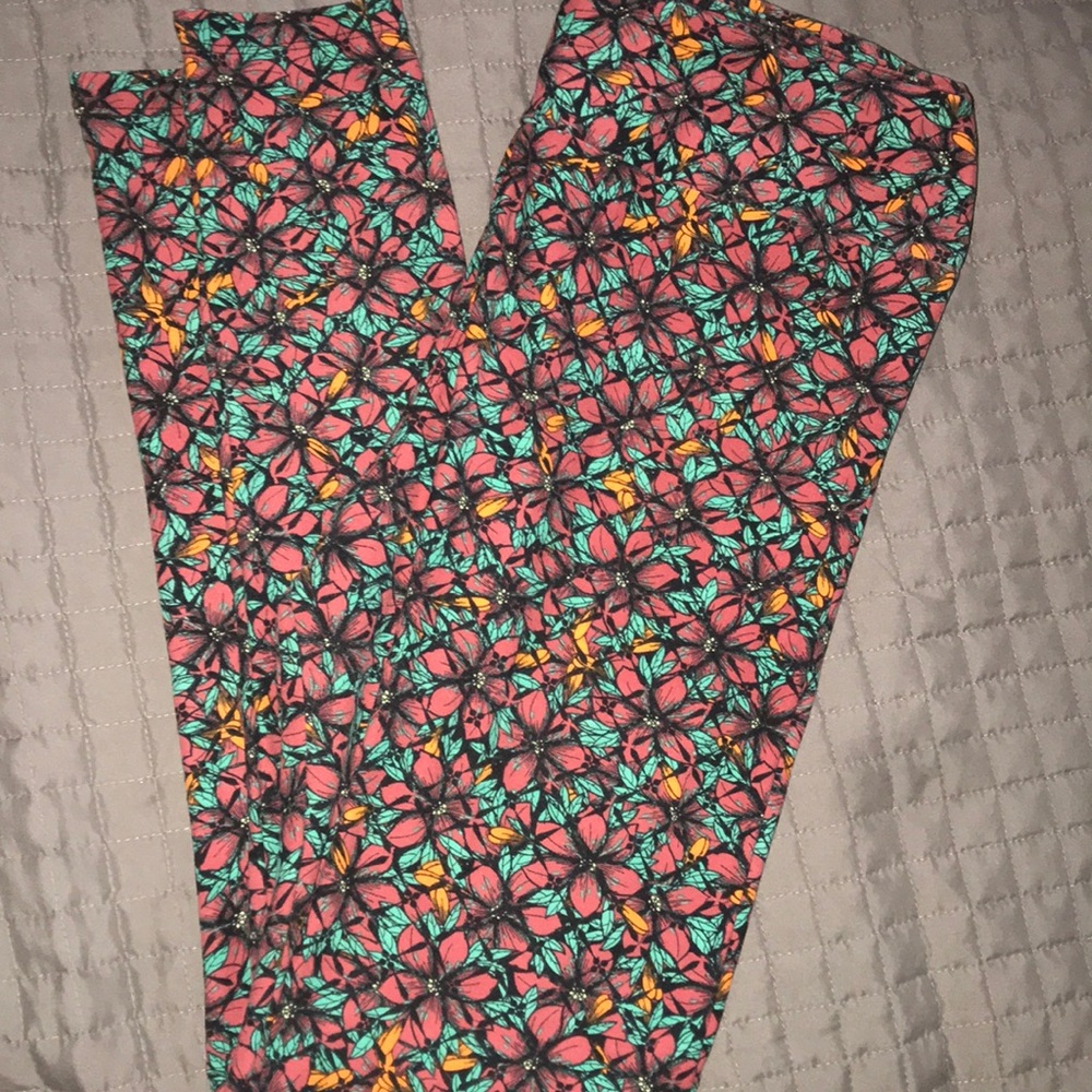 ❤️ LulaRoe leggings-tall & curvy